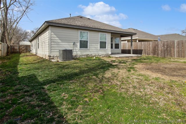 1114 N Osage Avenue, Claremore, OK 74017