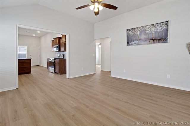 1114 N Osage Avenue, Claremore, OK 74017