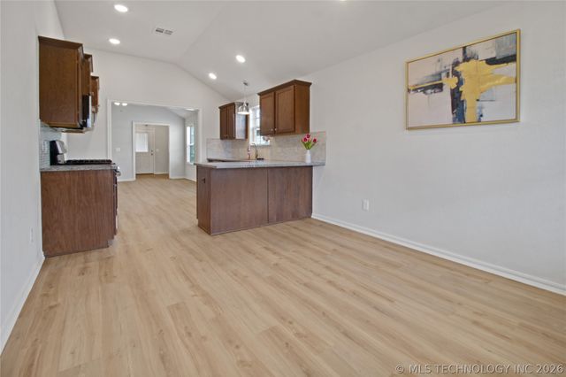 1114 N Osage Avenue, Claremore, OK 74017