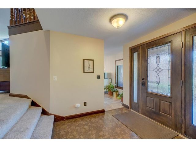 322 N Cudd Avenue, River Falls, WI 54022