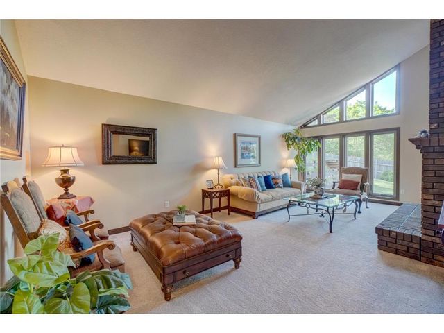 322 N Cudd Avenue, River Falls, WI 54022