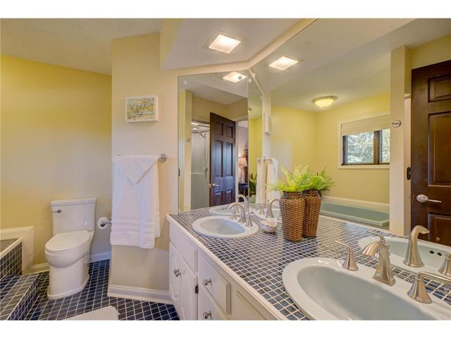 322 N Cudd Avenue, River Falls, WI 54022