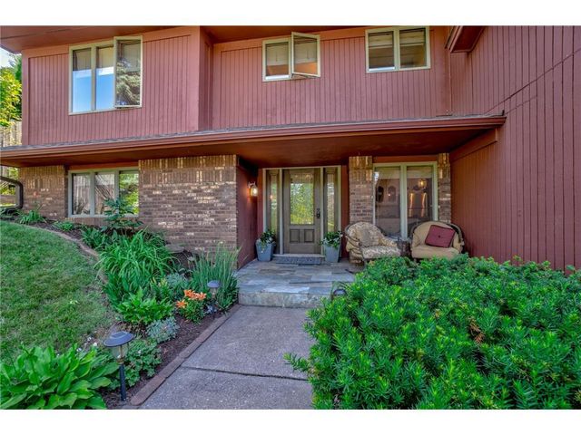 322 N Cudd Avenue, River Falls, WI 54022
