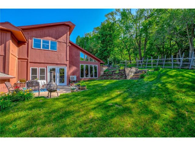 322 N Cudd Avenue, River Falls, WI 54022
