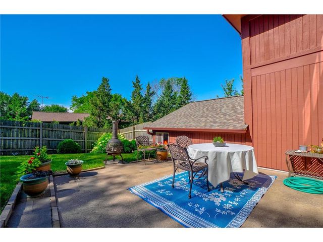 322 N Cudd Avenue, River Falls, WI 54022