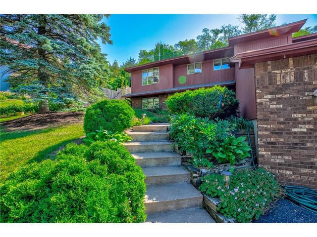 322 N Cudd Avenue, River Falls, WI 54022