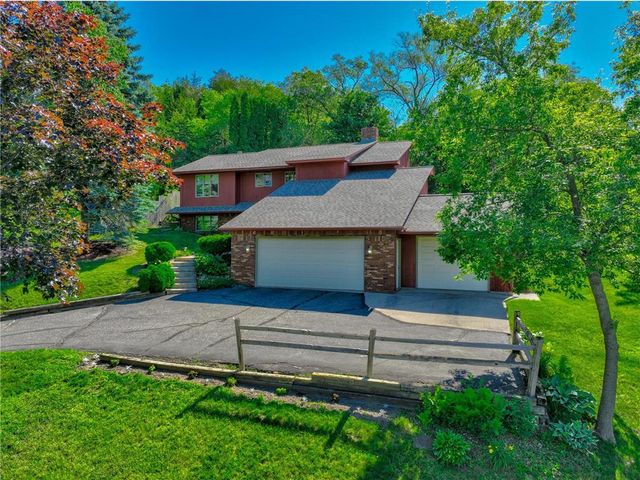 322 N Cudd Avenue, River Falls, WI 54022