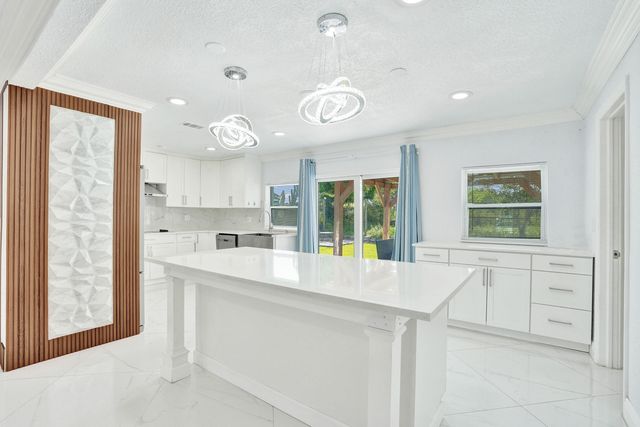 855 NW 80TH Terrace, Margate, FL 33063