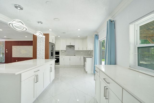 855 NW 80TH Terrace, Margate, FL 33063