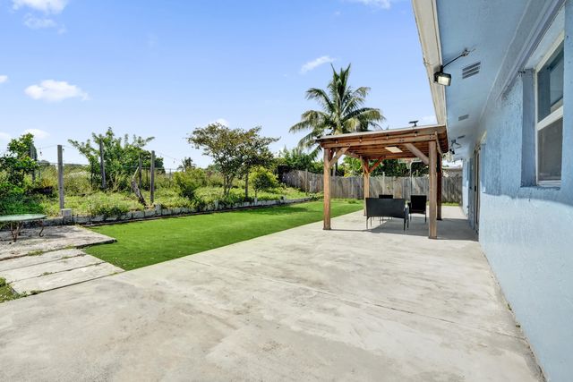 855 NW 80TH Terrace, Margate, FL 33063