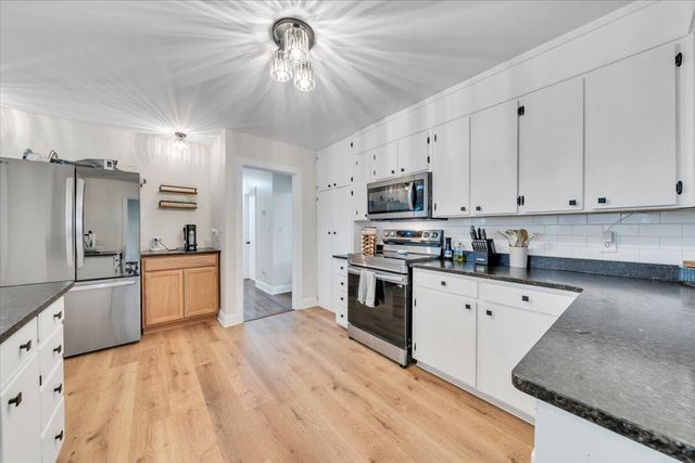 140 Stephens DR, Troutville, VA 24175
