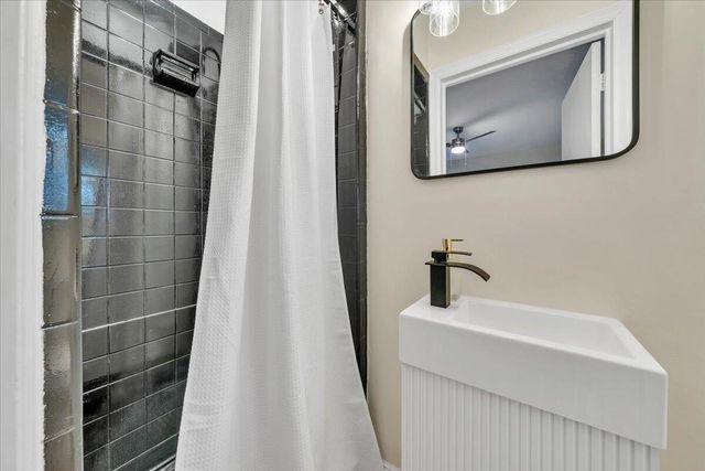 140 Stephens DR, Troutville, VA 24175