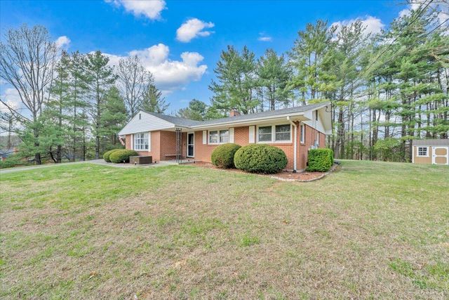 140 Stephens DR, Troutville, VA 24175
