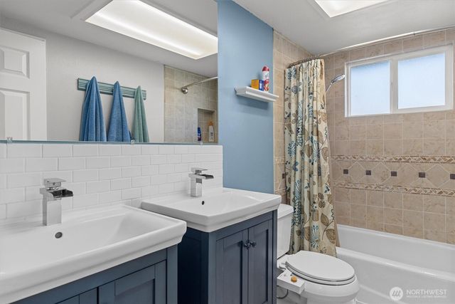 4604 224th Place SW, Mountlake Terrace, WA 98043