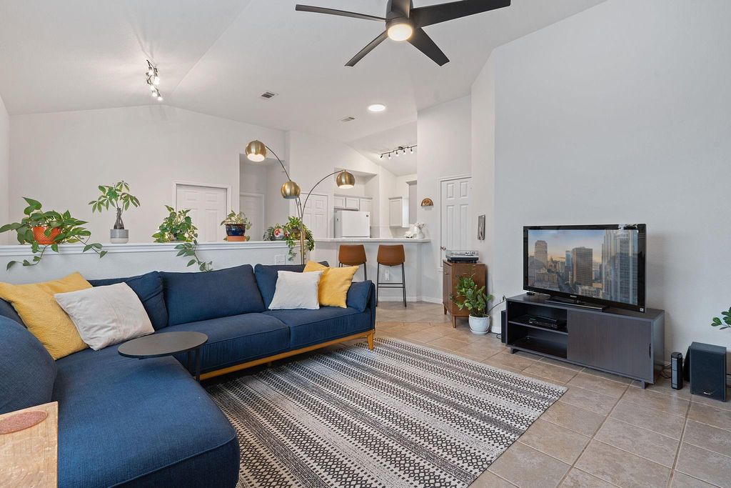 7009 Marejada DR, Austin, TX 78724