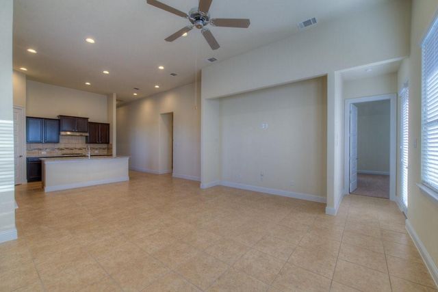 2125 Sandbur LN, Leander, TX 78641