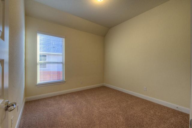 2125 Sandbur LN, Leander, TX 78641