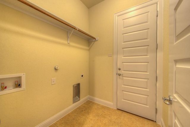 2125 Sandbur LN, Leander, TX 78641