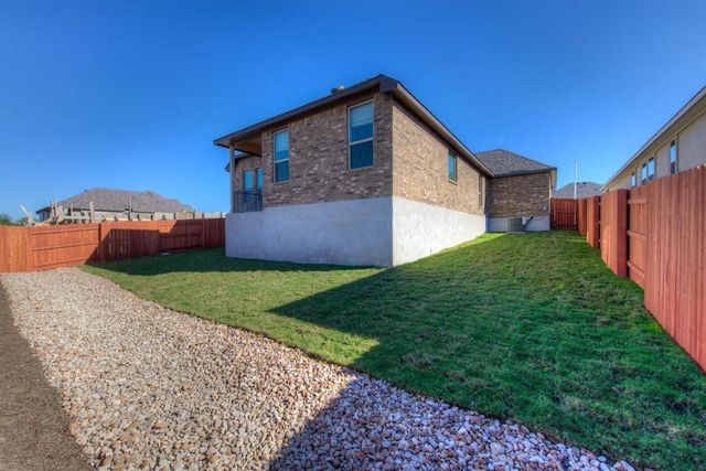 2125 Sandbur LN, Leander, TX 78641