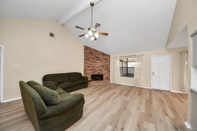 14219 Swanfield Dr, Houston, TX 77083