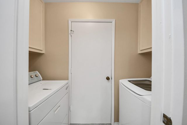 14219 Swanfield Dr, Houston, TX 77083