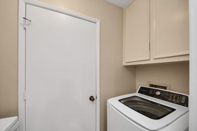 14219 Swanfield Dr, Houston, TX 77083