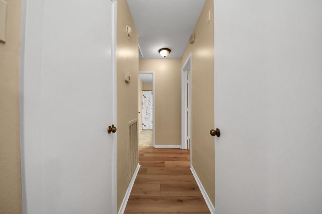 14219 Swanfield Dr, Houston, TX 77083