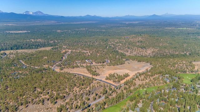 Concannon Lot 42, Bend, OR 97703