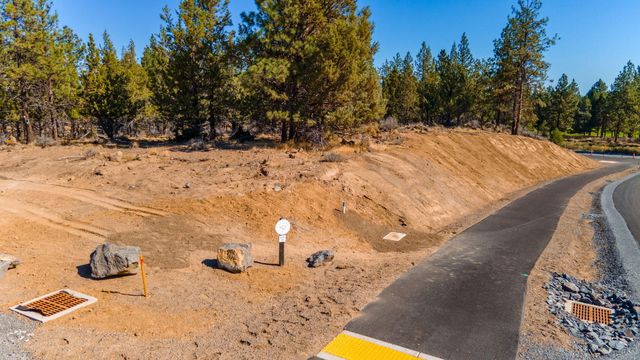 Concannon Lot 42, Bend, OR 97703