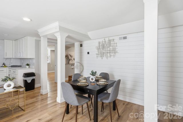 205 Grandin Road, Charlotte, NC 28208
