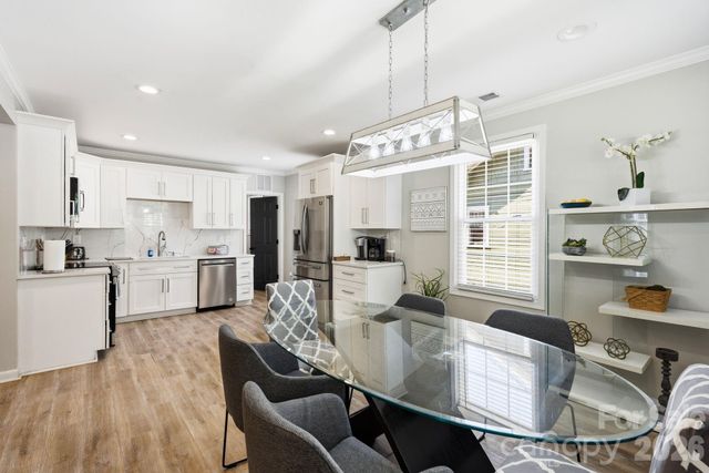 205 Grandin Road, Charlotte, NC 28208