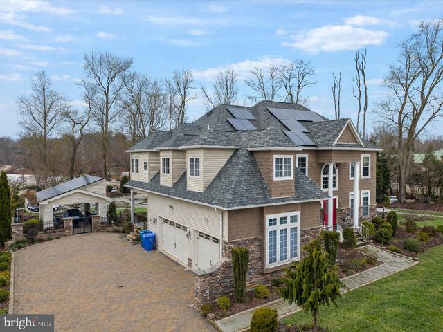 2 GRACE COURT, Plainsboro, NJ 08536