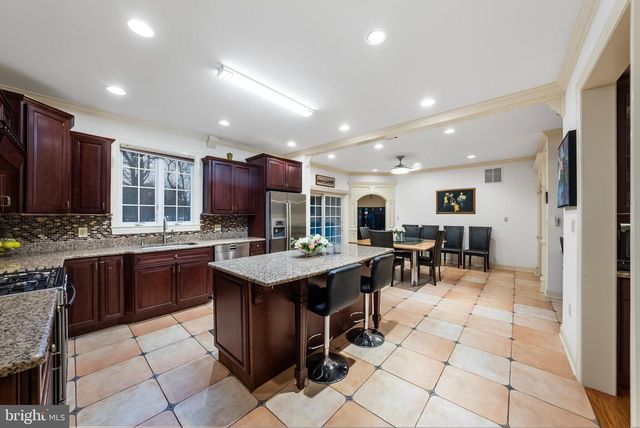 2 GRACE COURT, Plainsboro, NJ 08536