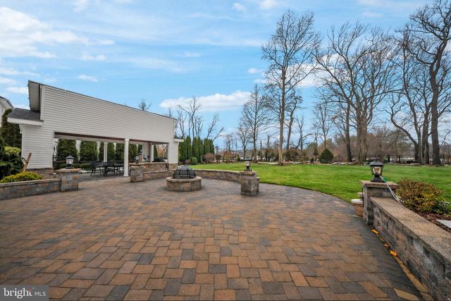 2 GRACE COURT, Plainsboro, NJ 08536