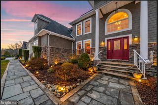 2 GRACE COURT, Plainsboro, NJ 08536