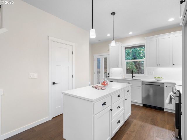 2515 N Winchell St, Portland, OR 97217