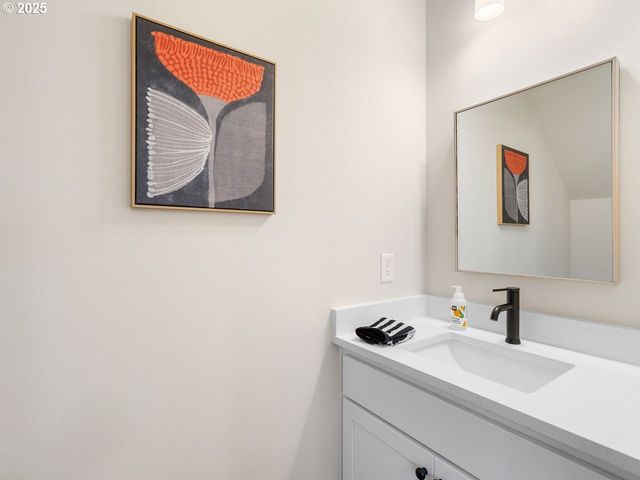 2515 N Winchell St, Portland, OR 97217