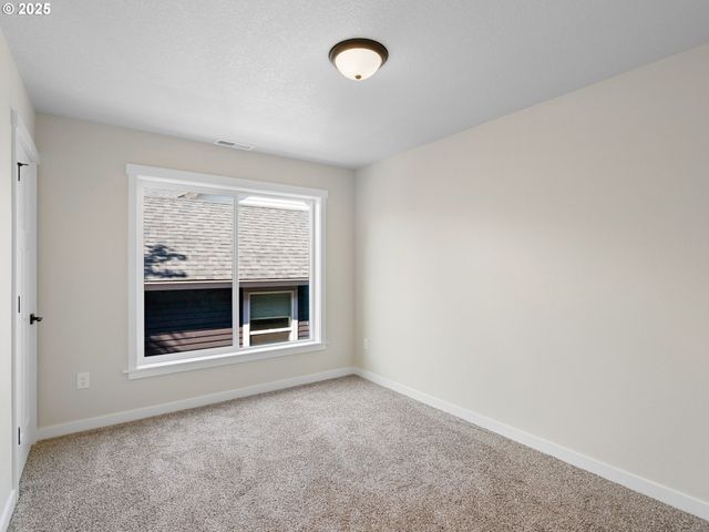 2515 N Winchell St, Portland, OR 97217