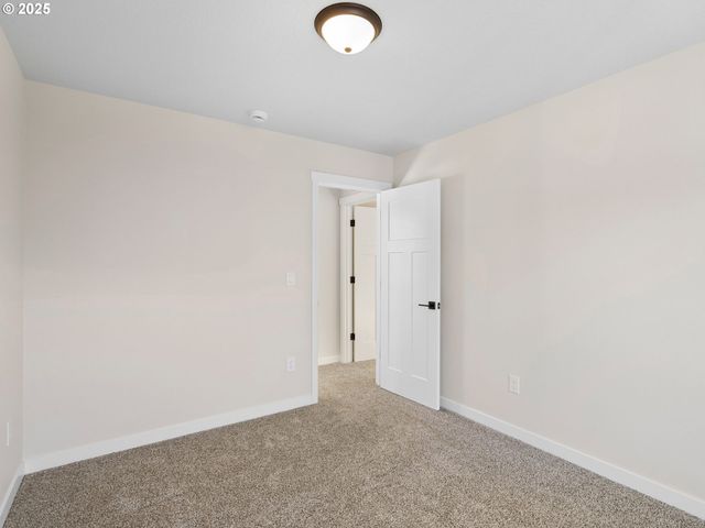 2515 N Winchell St, Portland, OR 97217