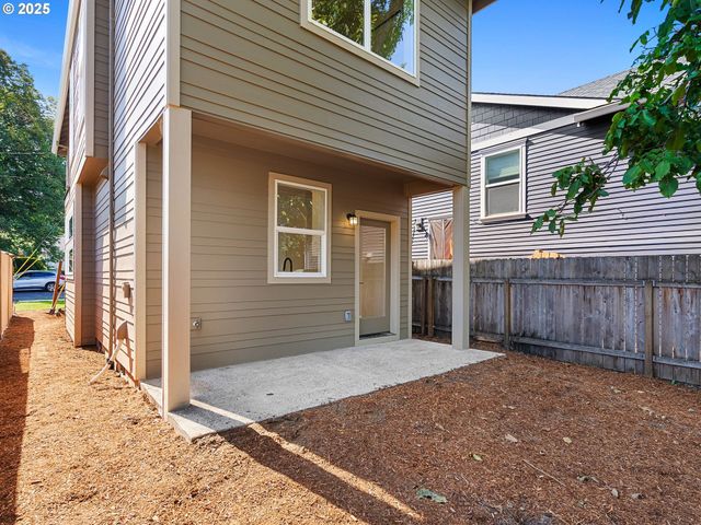 2515 N Winchell St, Portland, OR 97217