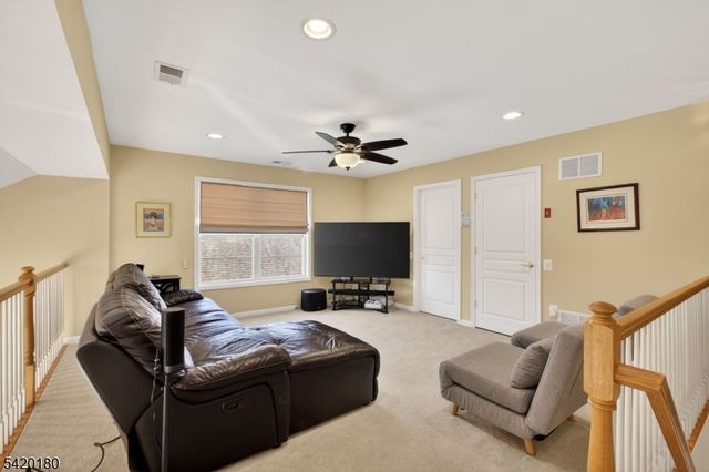 314 Biltmore Ln, Franklin Twp., NJ 08873