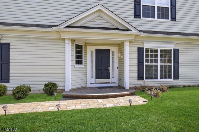 314 Biltmore Ln, Franklin Twp., NJ 08873