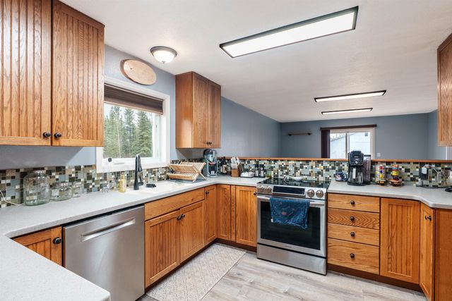 1859 JESSICA LOOP, North Pole, AK 99705