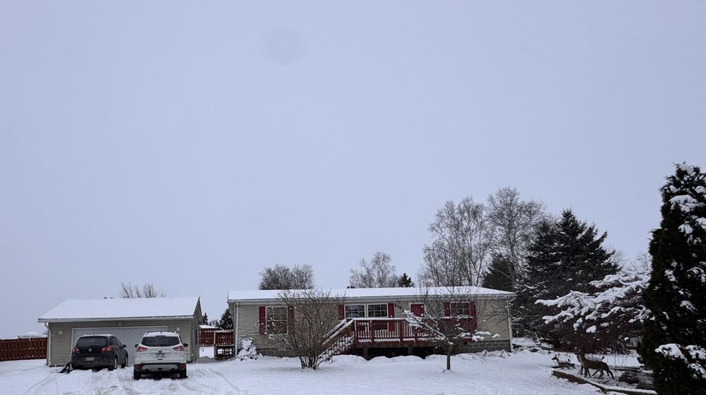 516 Main Street W, Hinckley, MN 55037