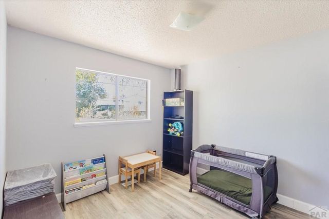 11 MacGregor Rd, Pueblo, CO 81001