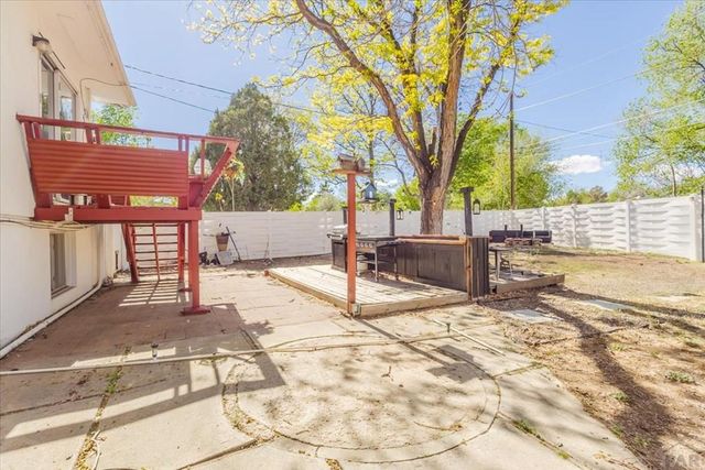11 MacGregor Rd, Pueblo, CO 81001