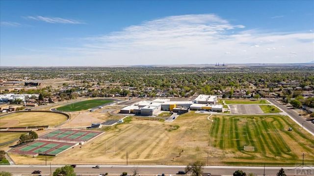 11 MacGregor Rd, Pueblo, CO 81001