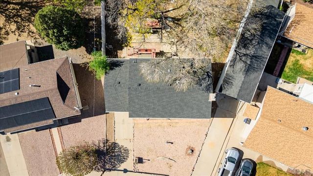 11 MacGregor Rd, Pueblo, CO 81001