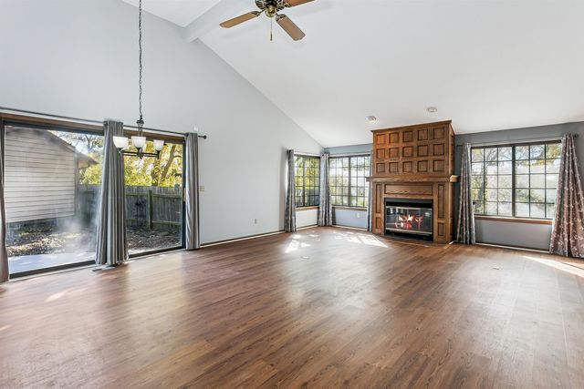 7520 E 21st St N, Wichita, KS 67226