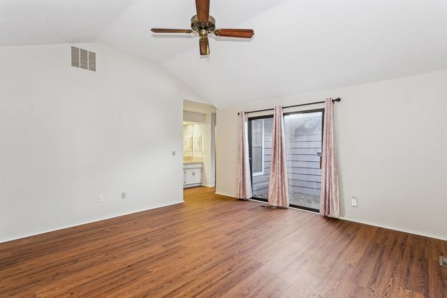 7520 E 21st St N, Wichita, KS 67226